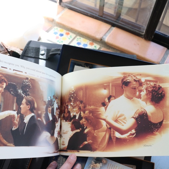 Titanic collectors edition VHS - Picture 11 of 13